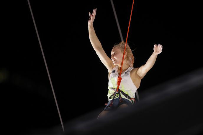 Janja Garnbret | Janja Ganrbret je v polfinalu težavnosti priplezala najvišje. | Foto Anže Malovrh/STA