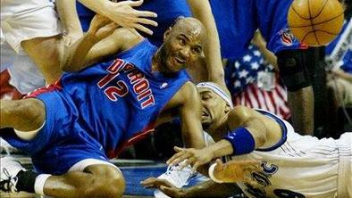 Curry zamenjal Saundersa