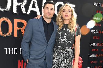 Igralec Jason Biggs po 18 letih zakona presenetil z ločitvijo