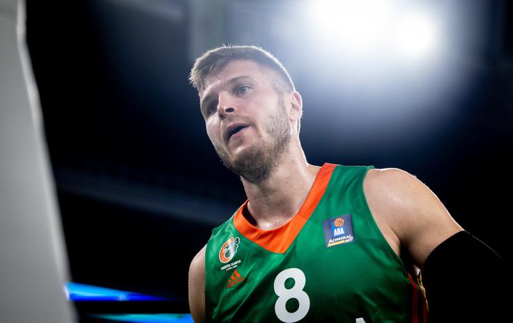 Edo Murić je bil na tekmi z Borcem s 17 točkami prvi strelec Cedevite Olimpije. | Foto: Vid Ponikvar/Sportida