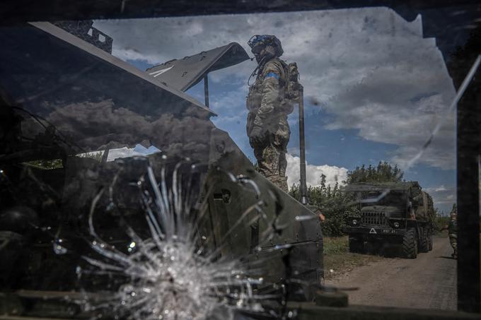 Zračni napad je sprožil alarm v velikem delu Ukrajine.  | Foto: Reuters