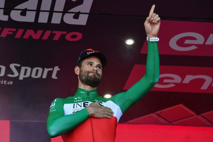 Filippo Ganna, Giro 2024 | "Danes sem močno trpel," je priznal zmagovalec 14. etape Gira Filippo Ganna, ki je danes v cilju kar dve uri čakal na razplet dirke. | Foto Reuters