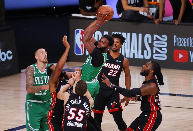 Boston bo skušal odgovoriti v noči na soboto. | Foto: Getty Images