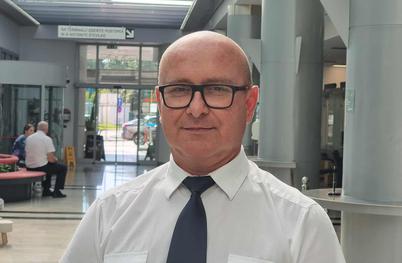 Tudi še čez Tromostovje: pripoved Srečka, ki mestni avtobus po Ljubljani vozi že 30 let