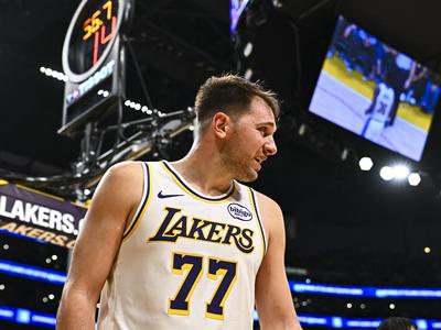 Noro, Lakersi brez treh največjih zvezdnikov do podviga v Portlandu! #video