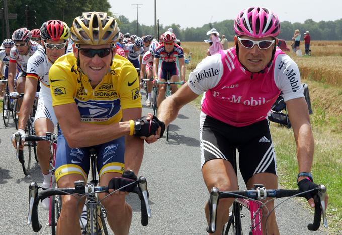 Lance Armstrong in Jan Ullrich: nekoč tekmeca, danes zelo tesna prijatelja. | Foto: Getty Images