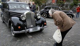 Mercedesovi starodobniki v čast 125. obletnici avtomobilov