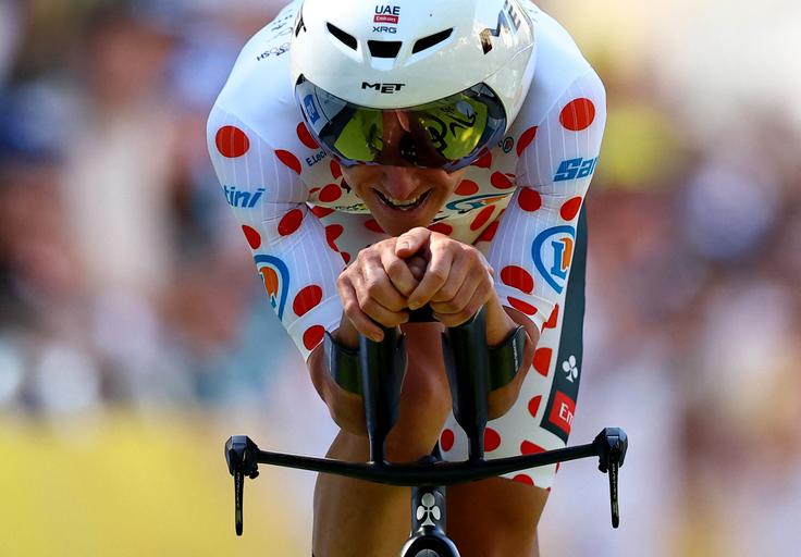 Tadej Pogačar bo na zahtevni nedeljski trasi posamične vožnje na čas favorit za mavrično majico, meni Ganna. | Foto: Reuters