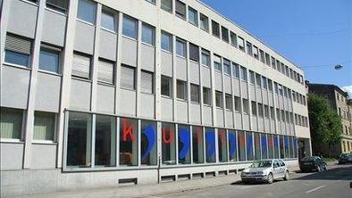 Na ministrstvu za kulturo še preučujejo prodajo Večera