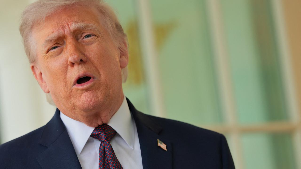 https://siol.net/media/img/a4/77/89e281849d448f89b4e5-donald-trump.jpeg