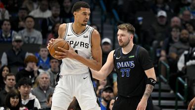 Fantastična Dončić in Irving dala vetra San Antoniu #video