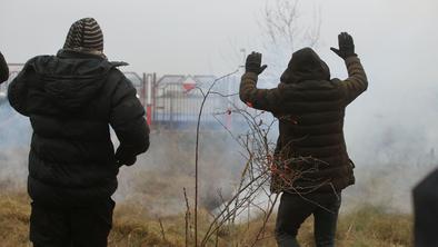 Poljska vlada podprla ukinitev pravice do azila