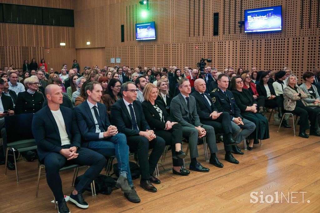 konferenca, javna uprava, Brdo pri Kranju