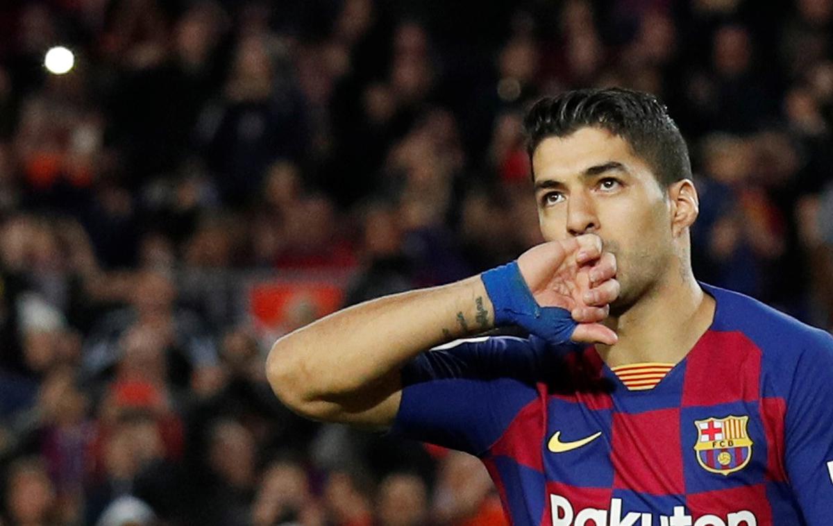 Luis Suarez | Luis Suarez odhaja pod nož. Koliko časa bo odsoten, iz Barcelone niso sporočili. | Foto Reuters