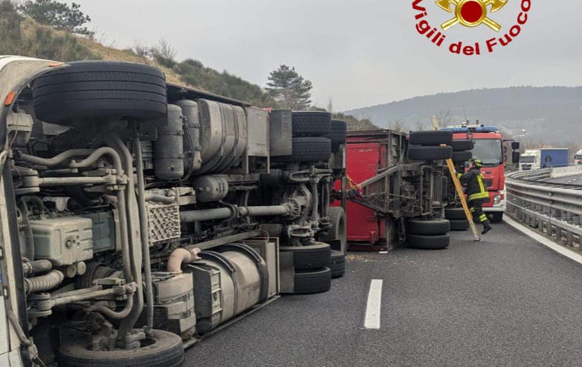 Nesreča biki | Dve živali sta v nesreči poginili. | Foto Gigi Di Meo/Facebook