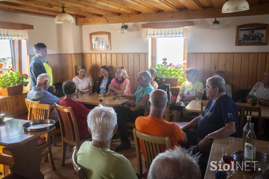 Krekova koča na Ratitovcu