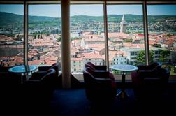 V koprskem pristanišču tri ladje in stotisoči obiskovalec