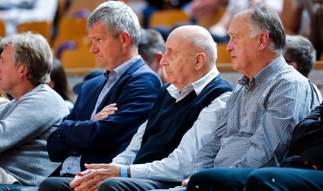 Luka Dončić dal jasno vedeti, kaj si misli o odstranitvi legendarnega Daneua iz Hale Tivoli