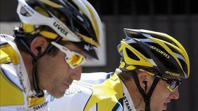 Armstrong z zlomljeno ključnico