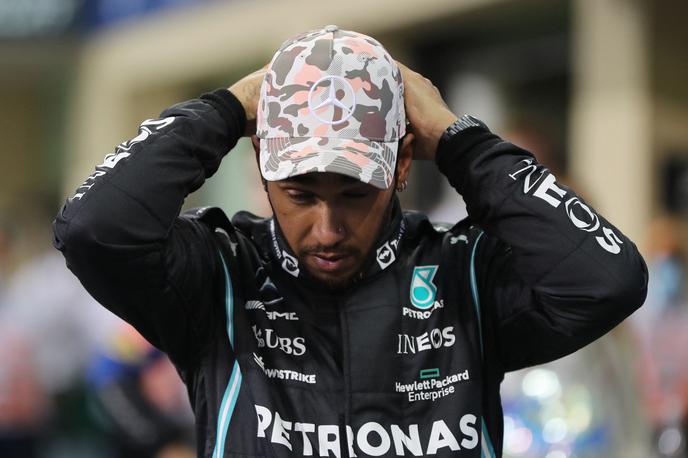 Lewis Hamilton | Hamilton naj bi bil še naprej prizadet, češ da se mu je zgodila krivica. | Foto Reuters