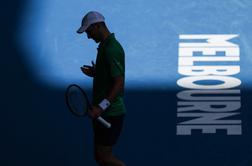 Velike skrbi: Đoković že po 12 minutah odšel z igrišča