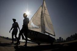 Markič 76., Goodison vodi po štirih regatah EP