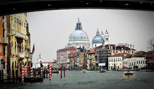 V Benetkah potegnili ročno zavoro in zaščitili pustni karneval