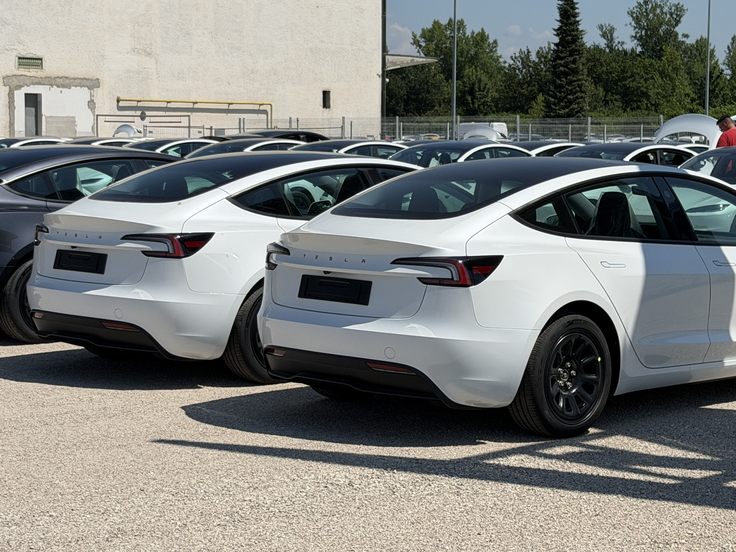 Tesla model 3 | Foto: Gregor Pavšič