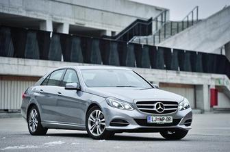 Mercedes-Benz E 300 hybrid