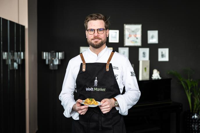 Pražen Krompir, JB, Tomaž Bratovž | Tomaž Bratovž nam je razkril svoje skrivnosti pri pripravi praženega krompirja. | Foto Gaja Hanuna