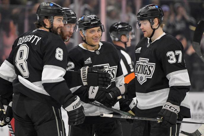 Anže Kopitar, Los Angeles Kings | Kralji so pred domačimi gledalci s 6:3 premagali Montreal Canadiens. | Foto Guliverimage