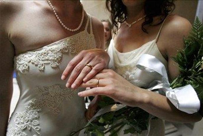 O uzakonitvi homoseksualnih porok razmišljajo tudi v Albaniji