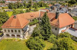 Grad naprodaj: tako izgleda znotraj #foto