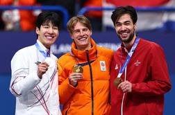 Po incidentov polni preizkušnji se je predvajala nizozemska himna