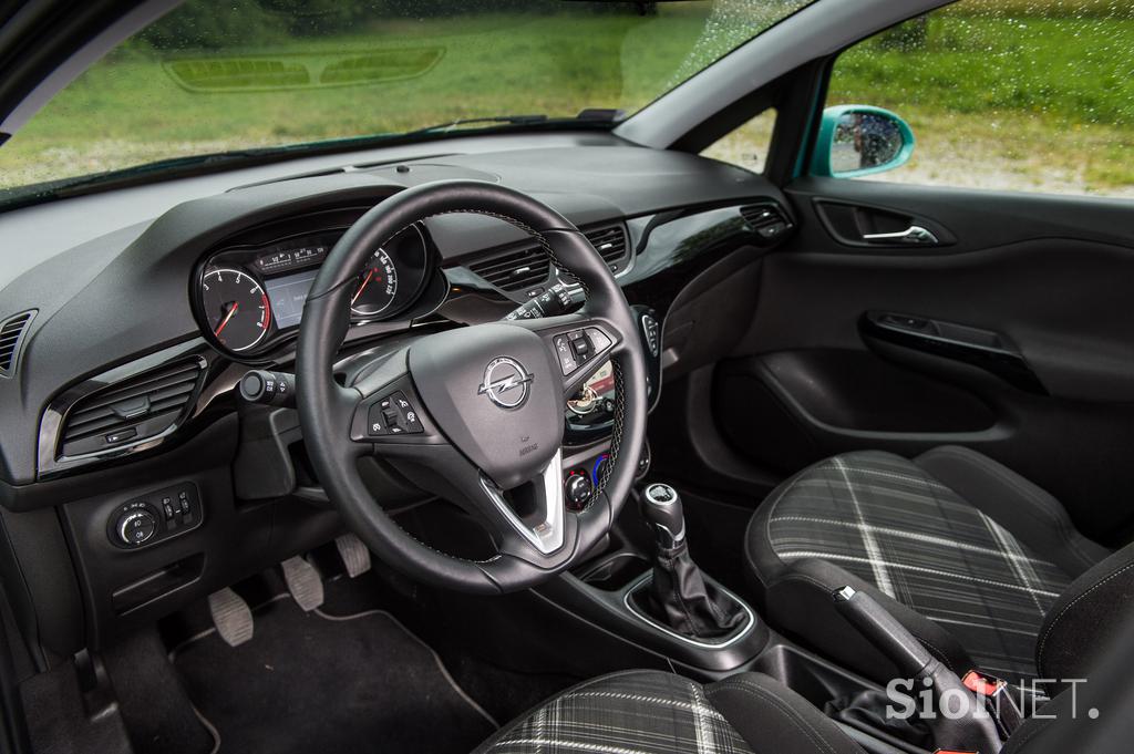 Opel corsa LPG - fotogalerija testnega vozila