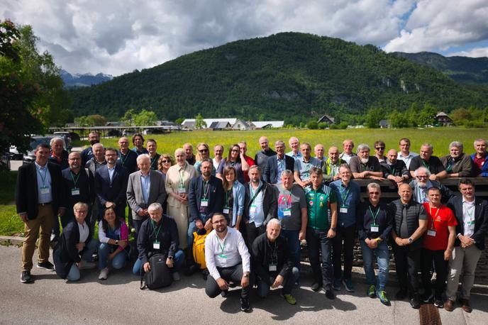 srečanje Evropskega združenja planinskih organizacij | Vodstvo evropskih planinskih zvez je bilo na skupščini Evropskega združenja planinskih organizacij enotnega mnenja, da za vzdrževanje planinskih koč kot ključne infrastrukture za aktivni turizem potrebujejo podporo držav. | Foto EUMA