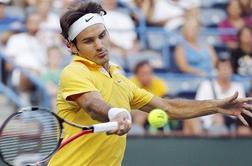 Federer se veseli dvobojev na pesku