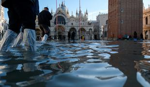 Benetke trepetajo pred novo vodno katastrofo #foto #video