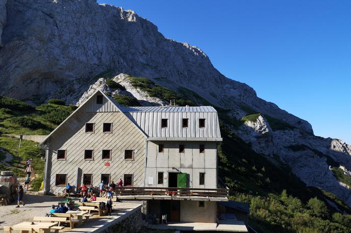 Grintovec | Cojzova koča na Kokrskem sedlu | Foto Matej Podgoršek