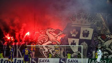 Maribor in Olimpija kaznovana zaradi navijaških grehov