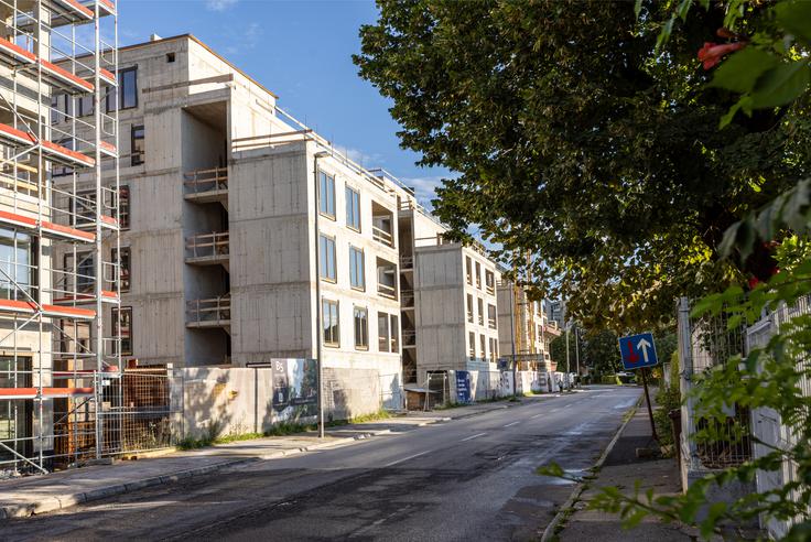 "Ljubljana potrebuje stanovanja, ki niso le kvadratni metri, ampak ponujajo kakovost življenja, zelene površine, energetsko učinkovitost in družinsko naravnanost." | Foto: SINDROM D.O.O.