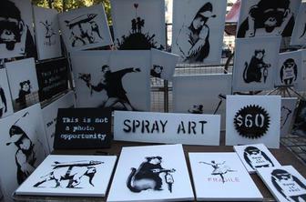 Banksy svoja dela prodal za drobiž