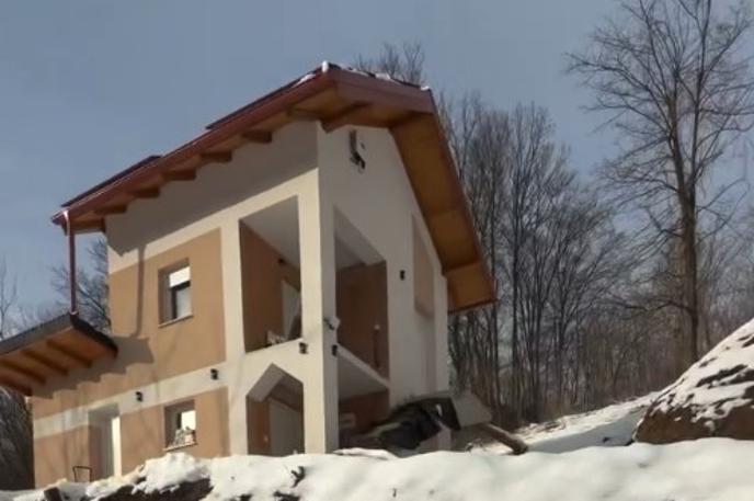 Justus Reid, prenova | Hiša, ki jo je Justus Reid pred več kot sedmimi meseci kupil od prijatelja, je danes s številnimi posegi in dopolnitvami vredna veliko več kot pet tisoč evrov. | Foto Instagram/Justus Reid