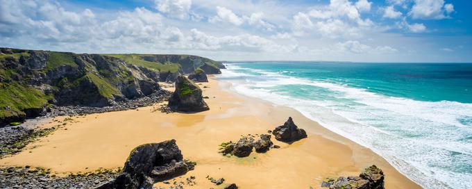 Za novo Azurno obalo pa bo po njihovem mnenju obveljala britanska grofija Cornwall, polotok na skrajnem jugozahodu Velike Britanije, ki se lahko pohvali z zlatimi peščenimi plažami in vrhunskimi restavracijami. | Foto: Thinkstock