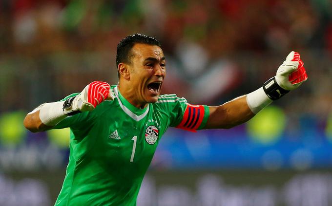 Essam El Hadary bo letos poleti postal najstarejši nogometaš v zgodovini svetovnih prvenstev. | Foto: Reuters