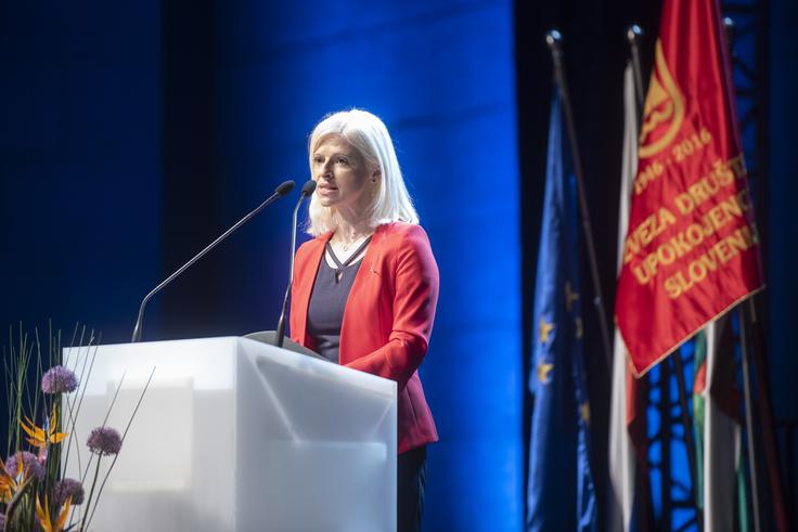 Prav dolgotrajna brezposelnost je ena od prioritet ministrice za delo Ksenije Klampfer. | Foto: STA ,