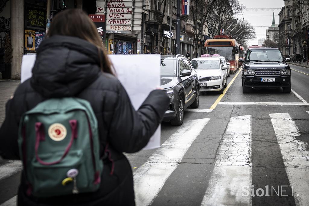 15 minut tišine v Beogradu