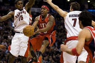 Jezerniki trdno v vodstvu lige