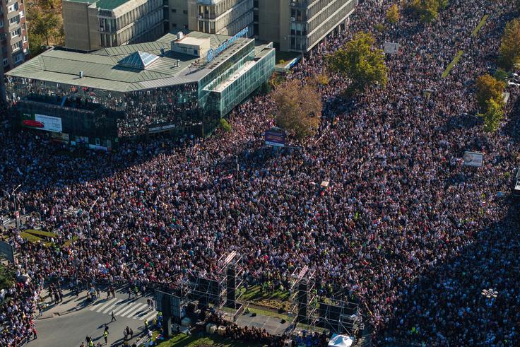 Novi Sad Nadstrešek shod Shod v Novem Sadu.  | Foto: Reuters