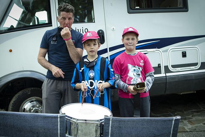 Navijal je tudi nekdanji trener Tine Maze Livio Magoni, ki se z novo sezono vrača v slovenski smučarski tabor. Bdel bo nad smučarskim razvojem Mete Hrovat. | Foto: Ana Kovač